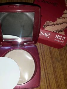 LAKME FACE IT COMPACT Shade-SHELL