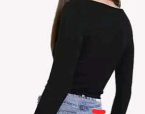 Black Long Sleeve Crop Top