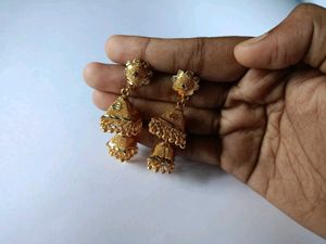 2 Pair Of City Gold Earrings