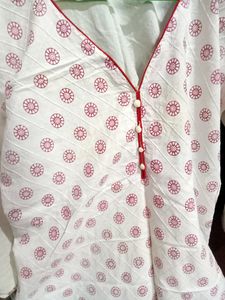 Beautiful ❤️ pure Cotton Kurti 8n White N Red ♥️