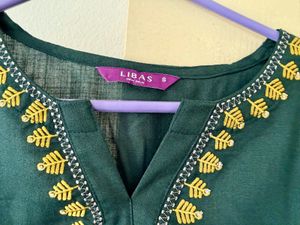 Elegant Green Embroidered Kurta