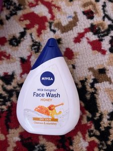 Skincare Bundle: Plum, Lotus Herbals &amp; Nivea