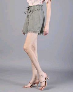 Cute Olive Green Lace Shorts