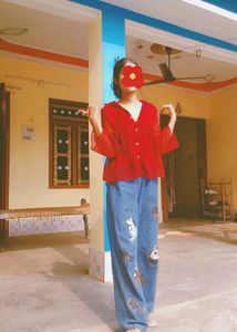 long sleeves beautiful red top 💓