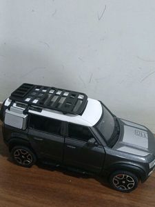 Land Rover Defender Toy Car