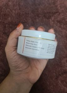 Under Eye Cream 👁️