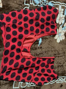 beautiful saree red and black shade flower print