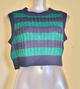 Size S/M 🎁Buy 2 Get 1 Free🎁Crop Sweat Top