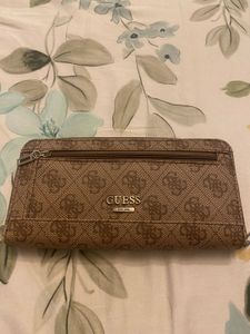 Guess Signature Wallet