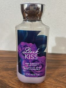 Bath & Body Works Dark Kiss