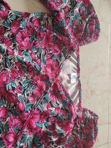 Sweetheart Neck Crop Top With Back Knot