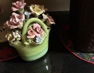Broken But Beautiful 😛 Flower Basket