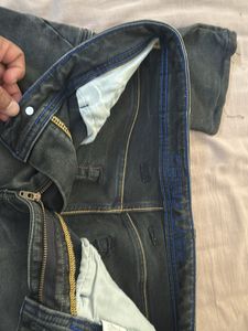 Jeans ( Van Heusen, Size 29, Stretchable Upto 2cm