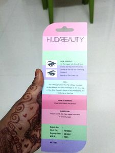 Huda Beauty Popstar Kajal Black