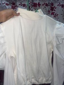 Off-White Sweatshirt