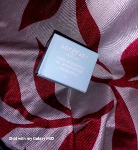Dot and key moisturizer