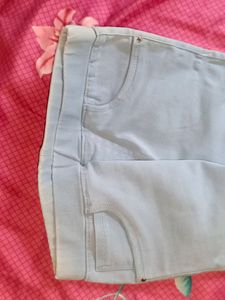 A Skinny Jeans For Women