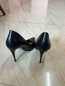 ALDO BLACK POINTED STILETTO HEELS