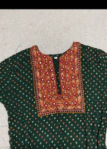 Green Embroidered Kurta