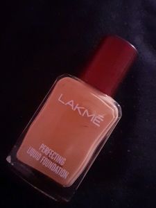 Lakme Perfecting Liquid Foundation