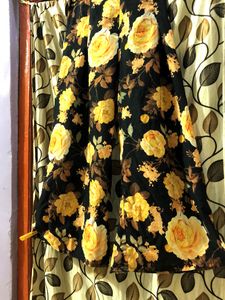 Plazo Yellow Flowered