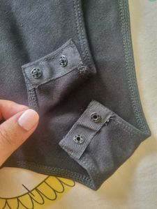 H&amp;M Beautiful Black Puffed Sleeve Bodysuit