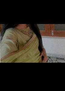 Manyawar Mohey Gown