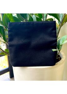 Estee Lauder Cosmetic/Vanity Zipper Pouch