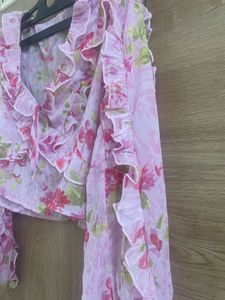 Floral Ruffle Crop Top