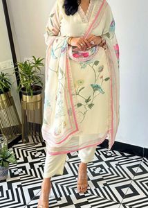 Elegant Floral Kurta Set