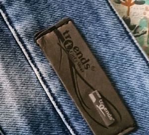 Women Dark Blue Jeans Trends