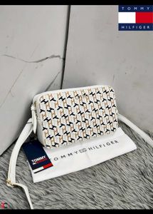 Tommy Hilfiger Slingbags