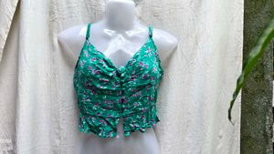 8226. CUTE MINI FLORAL TOP