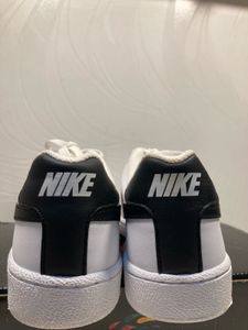 Nike Court Royale Shoes UK-7 White/Black