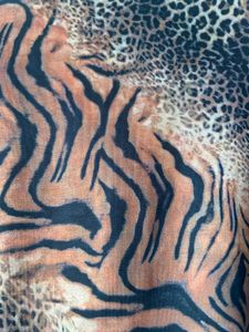 Shein Brand Tiger Print Crop Top With Puff Sleeves