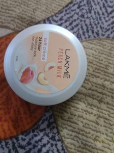 Lakme Peach Milk Moisturizer