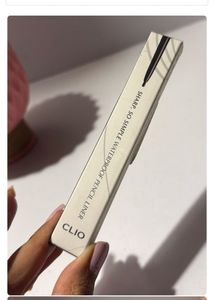Clio Pencil Liner Black