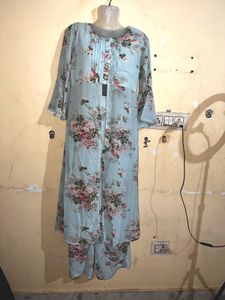 Elegant Floral Print Kurta Set