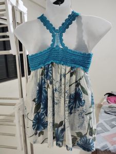 Size S- Floral Crochet Tank Top