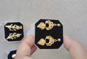 GOLDEN EARRINGS 🤩-2 Pcs