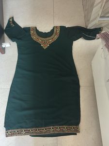 Women Green Kurta Set