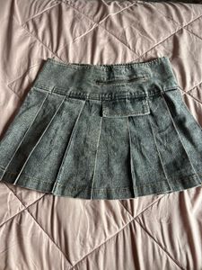 Denim pleated mini skirt 🫧