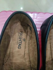 Men&#39;s Black Loafers