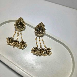 Vintage Gold Jhumka Earrings