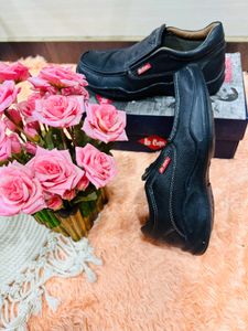 Black Shoes