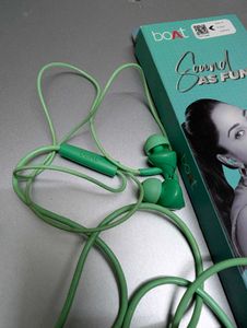 Boat wired earphones