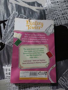 Malory Towers Book 12(Secrets)