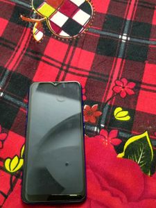 REAL ME C2 ANDROID SMARTPHONE WITH CHARGER AND BOX