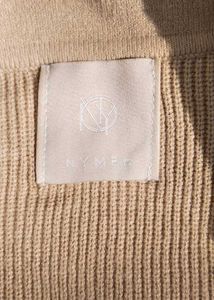 Elegant Beige Knit Dress