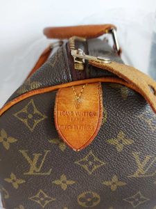 95% Off! Authentic Louis Vuitton Speedy. Free Lock